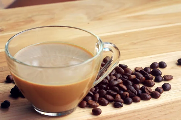 Hot coffee with bean — Stock Photo, Image