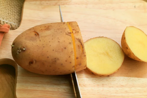 Frische Kartoffeln — Stockfoto
