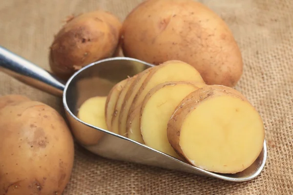 Fresh potatoes — Stock Photo, Image