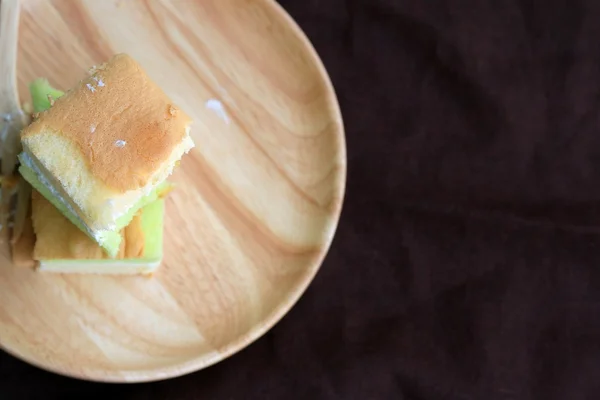 Pandan Kuchen mit Sahne — Stockfoto