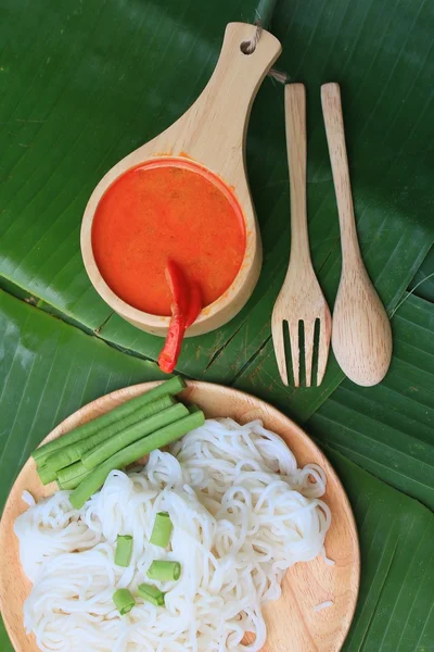 Fideos de arroz y sopa de curry — Foto de Stock