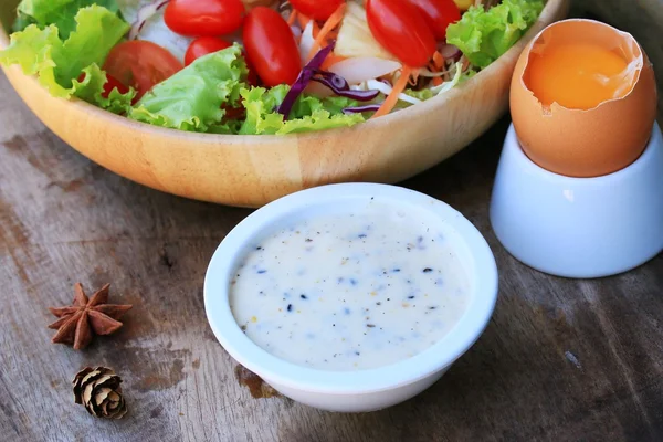 Salada de legumes ovos com maionese — Fotografia de Stock