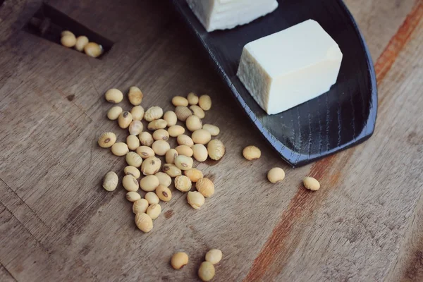 Sojabohnen und Tofu — Stockfoto