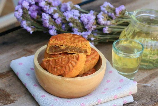 Festival moon cake - Chinese cake — Stock Photo, Image