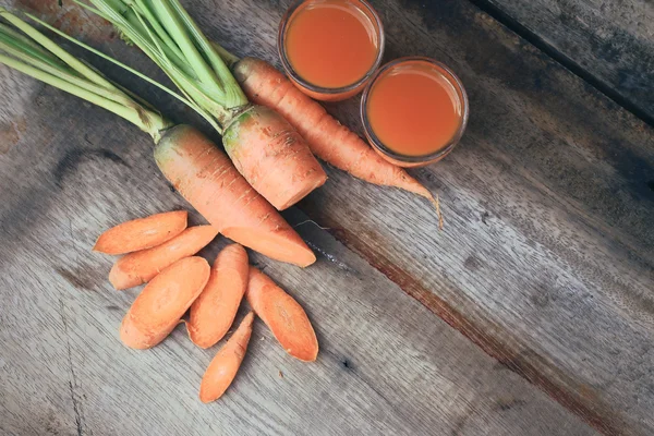 Fresh carrot juice — Stock Photo, Image