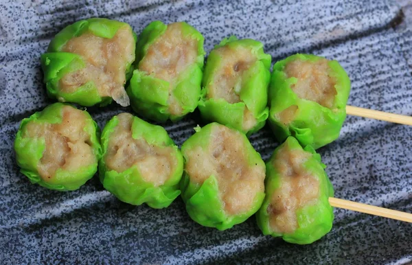Kinesiska ångade räkor dumplings — Stockfoto