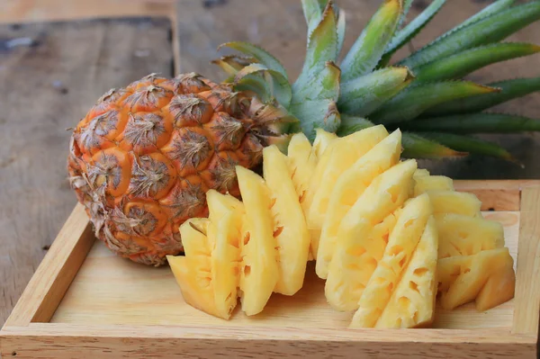 Fructe de ananas — Fotografie, imagine de stoc