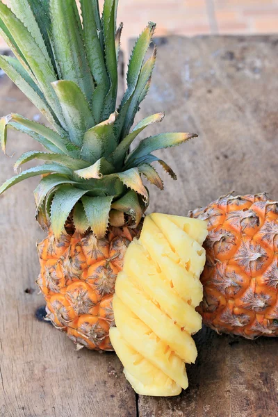 Frutti di ananas — Foto Stock