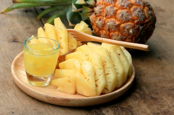 Pineapple juice — Stock Photo, Image