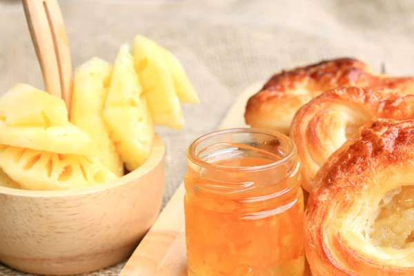 Pineapple Bread — Stock Photo, Image