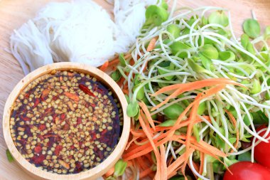 salata baharatlı genç yeşil ayçiçeği fide - Asya gıda