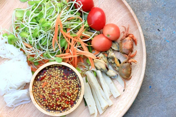 Salade épicée jeune tournesol vert semis - asia food — Photo