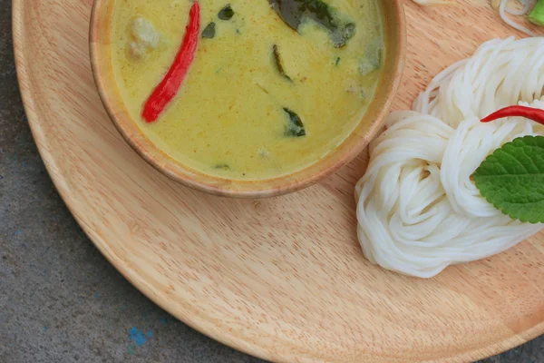 Taste of green curry coconut milk and rice noodle — Stock Photo, Image