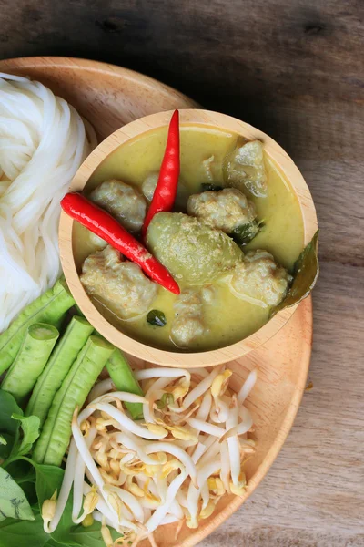 Taste of green curry coconut milk and rice noodle — Stock Photo, Image