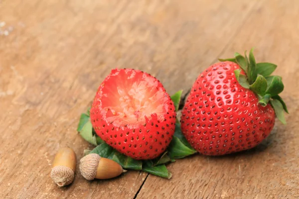 Erdbeere frisches Obst — Stockfoto