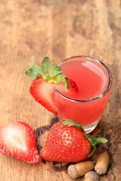 Strawberry juice fresh — Stock Photo, Image