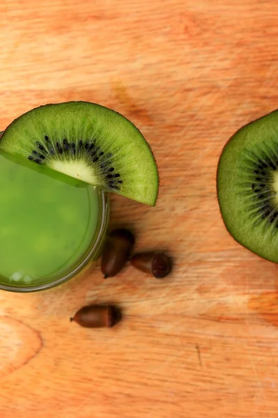 Fresh kiwi juice — Stock Photo, Image