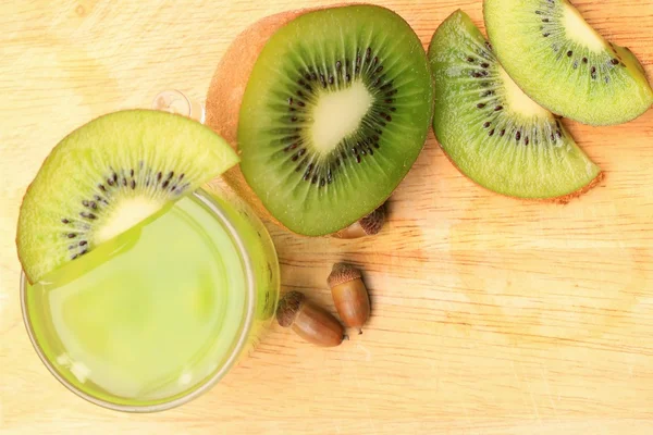 Succo di kiwi fresco — Foto Stock