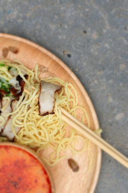 Baharatlı domuz ramen çorbası - Japon yemekleri