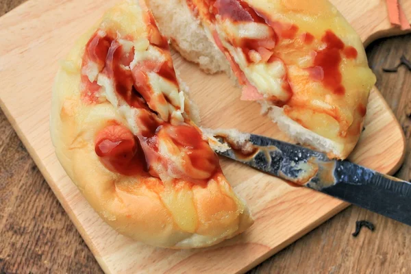 Mini pizza salsiccia — Foto Stock