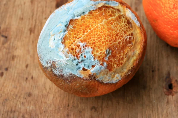 ahşap vintage çürük turuncu meyve