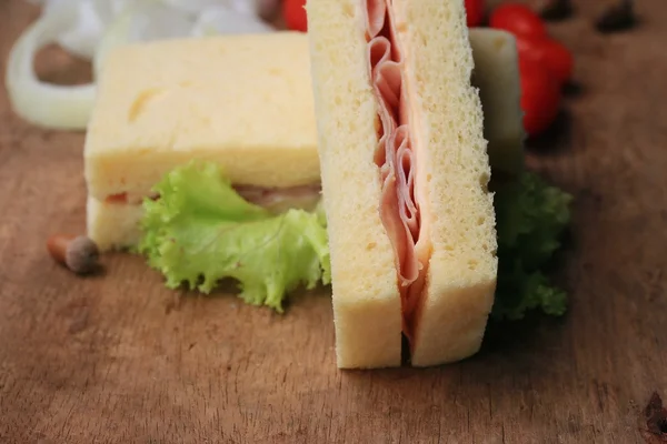 Leckere Sandwiches Brot zu Butter — Stockfoto