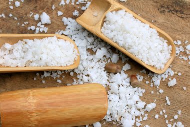 ahşap bir vintage üzerinde beyaz tuz