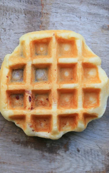 Leckere süße Waffel mit roten Bohnen — Stockfoto