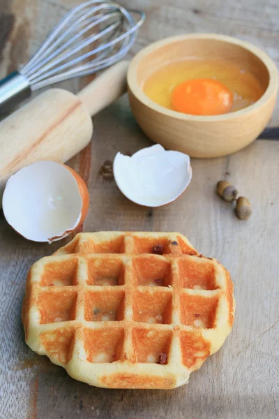 Sabroso waffle dulce con frijol rojo — Foto de Stock