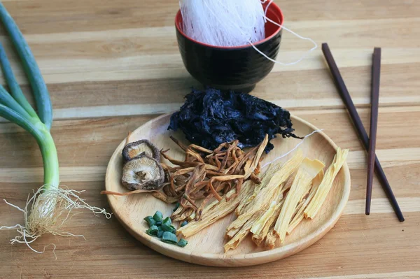 Cooking for soup, noodles, shiitake mushrooms, dried tofu — Stock Photo, Image