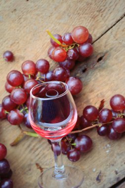 meyve taze üzüm ve şarap kırmızı