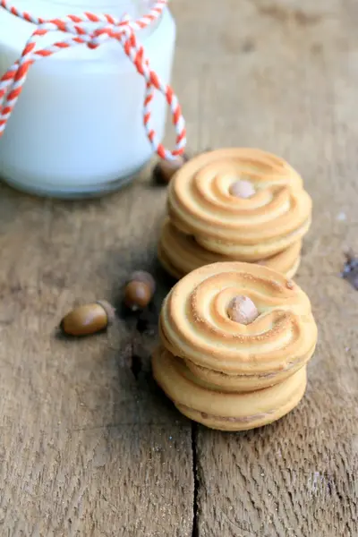 Chutný krém cookies a mléko — Stock fotografie