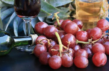 ananas ve üzüm şarap