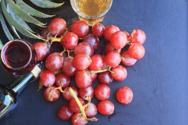 ananas ve üzüm şarap