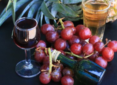 ananas ve üzüm şarap