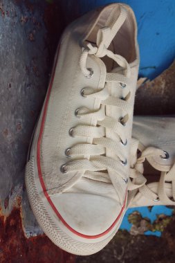 beyaz spor ayakkabı