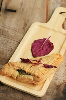 lezzetli puf ıspanak pasta