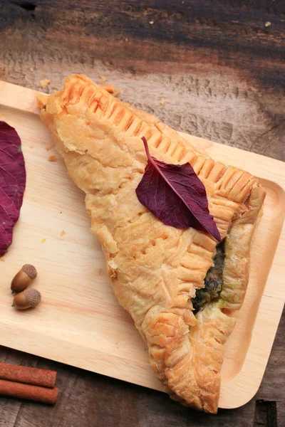 lezzetli puf ıspanak pasta