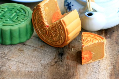 Festival moon pasta ve sıcak çay - Çin kek