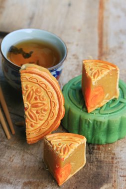 Festival moon pasta ve sıcak çay - Çin kek