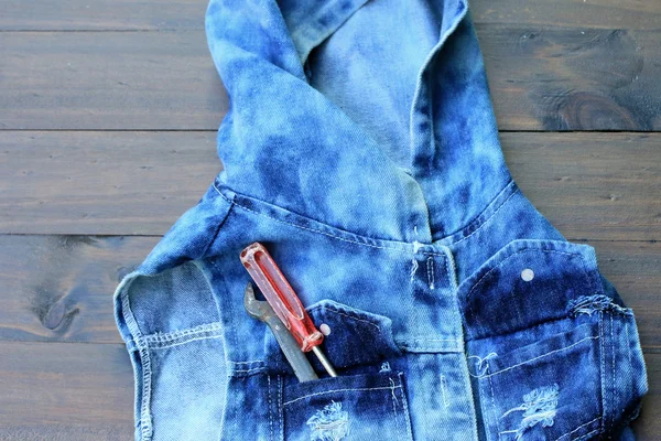 Vintage jeans background and tools — Stock Photo, Image