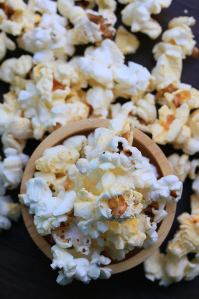 Chutná popcorn — Stock fotografie
