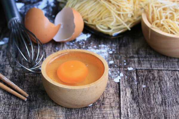 yellow egg noodles