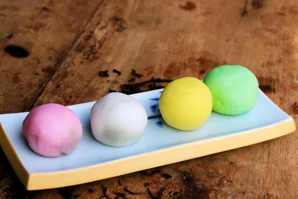 Mochi japansk dessert röda bönor färgglada — Stockfoto