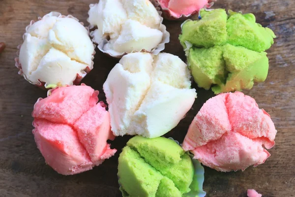 Colorido de cupcakes saborosos — Fotografia de Stock