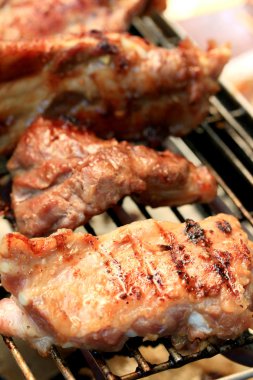 Izgara domuz pirzolası.