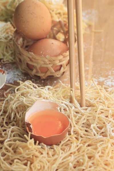 Fideos de huevo —  Fotos de Stock