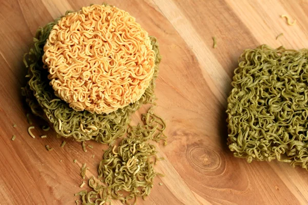 Fideos instantáneos secos — Foto de Stock