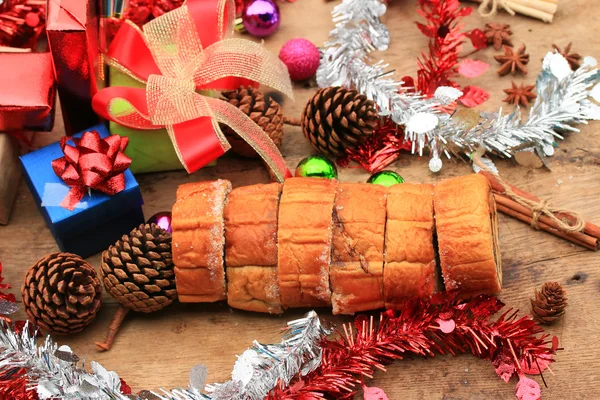 Chocolate cake yule log — Stock Photo, Image