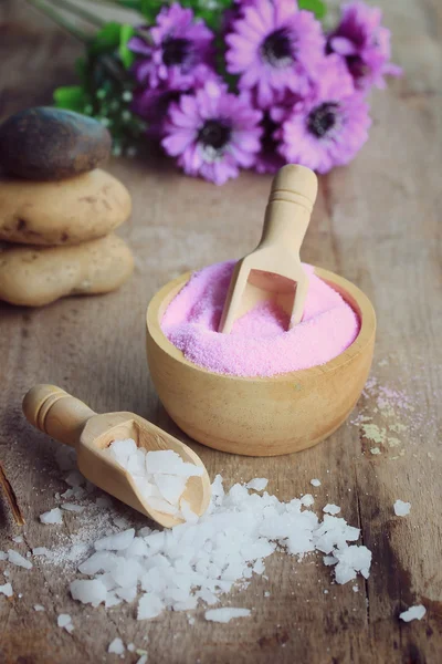 Spa sea salt treatments — Stock Photo, Image